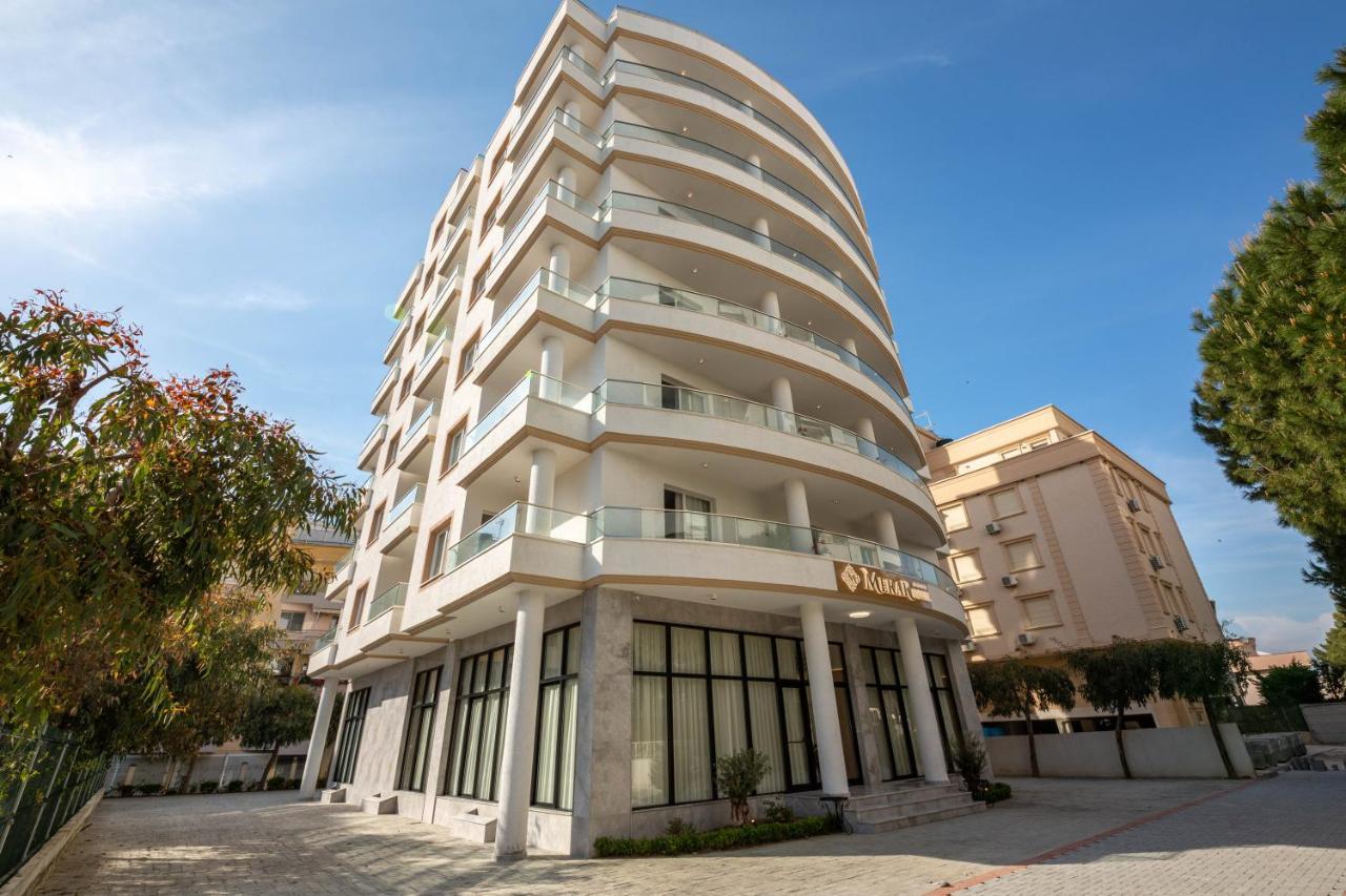 Merar Hotel Golem  Bagian luar foto