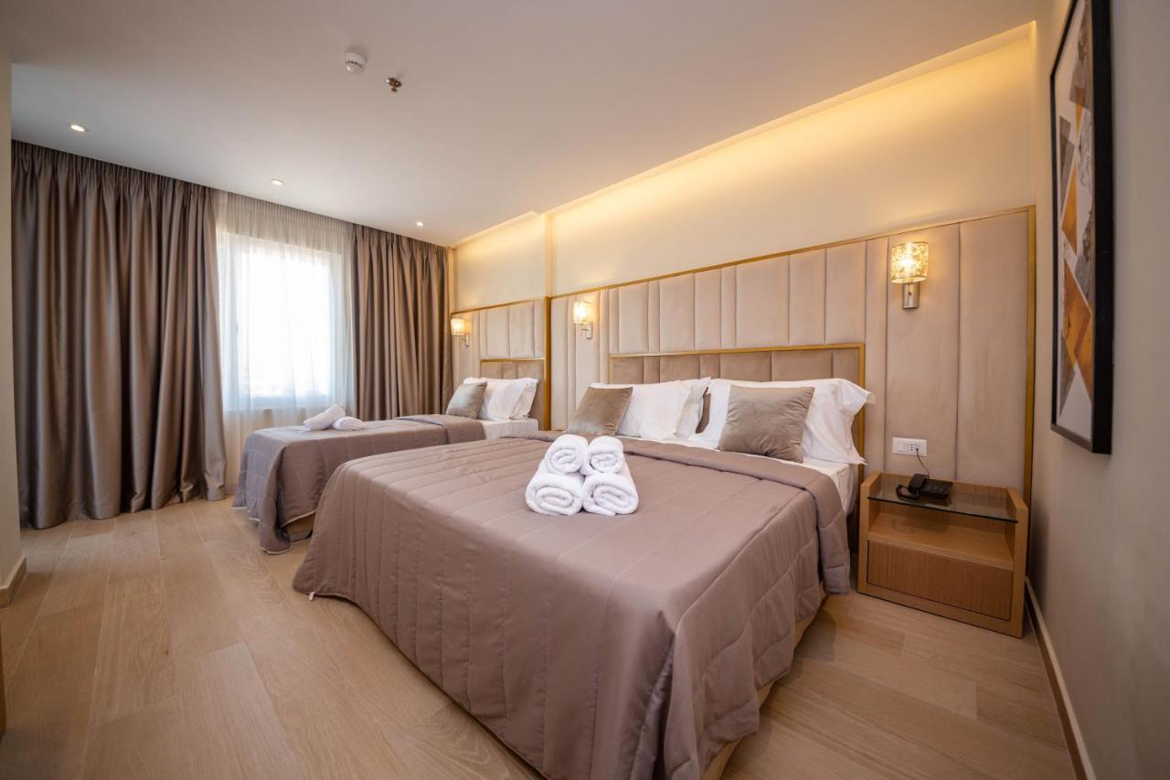 Merar Hotel Golem  Bagian luar foto