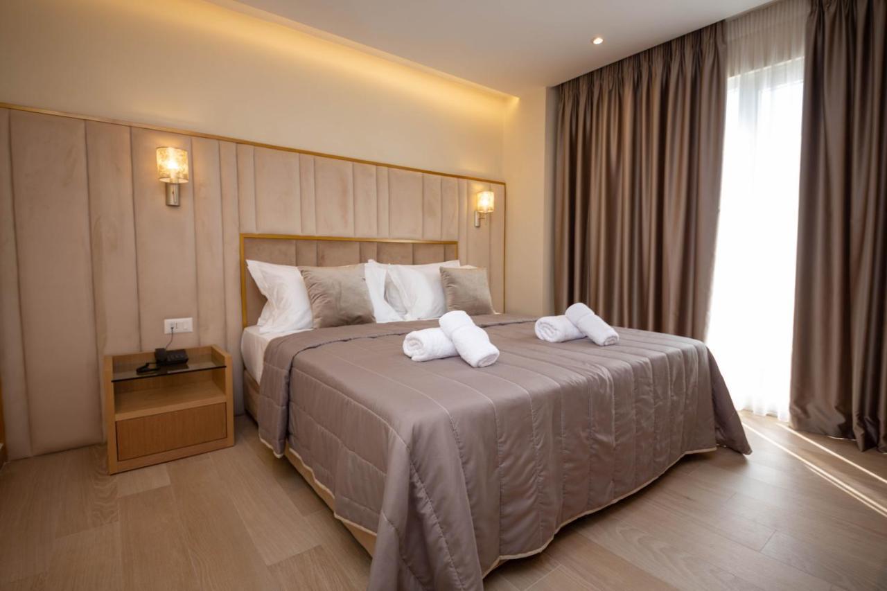 Merar Hotel Golem  Bagian luar foto