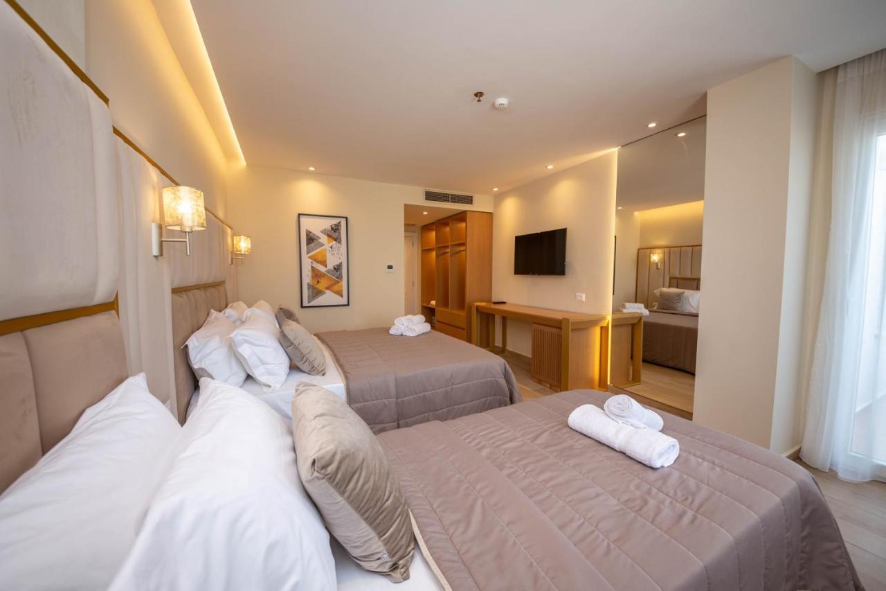 Merar Hotel Golem  Bagian luar foto